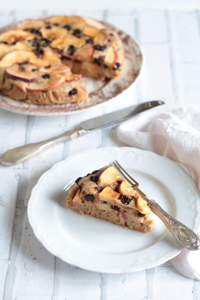 Torta alle mele e uvetta